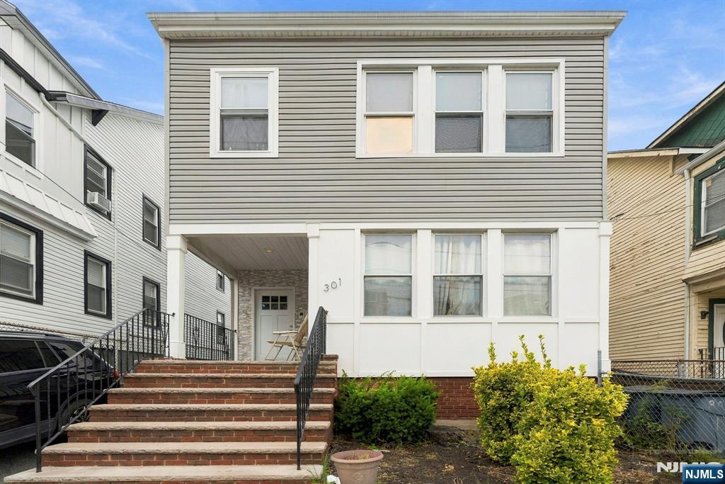 299-301 Renner Avenue - Photo 1