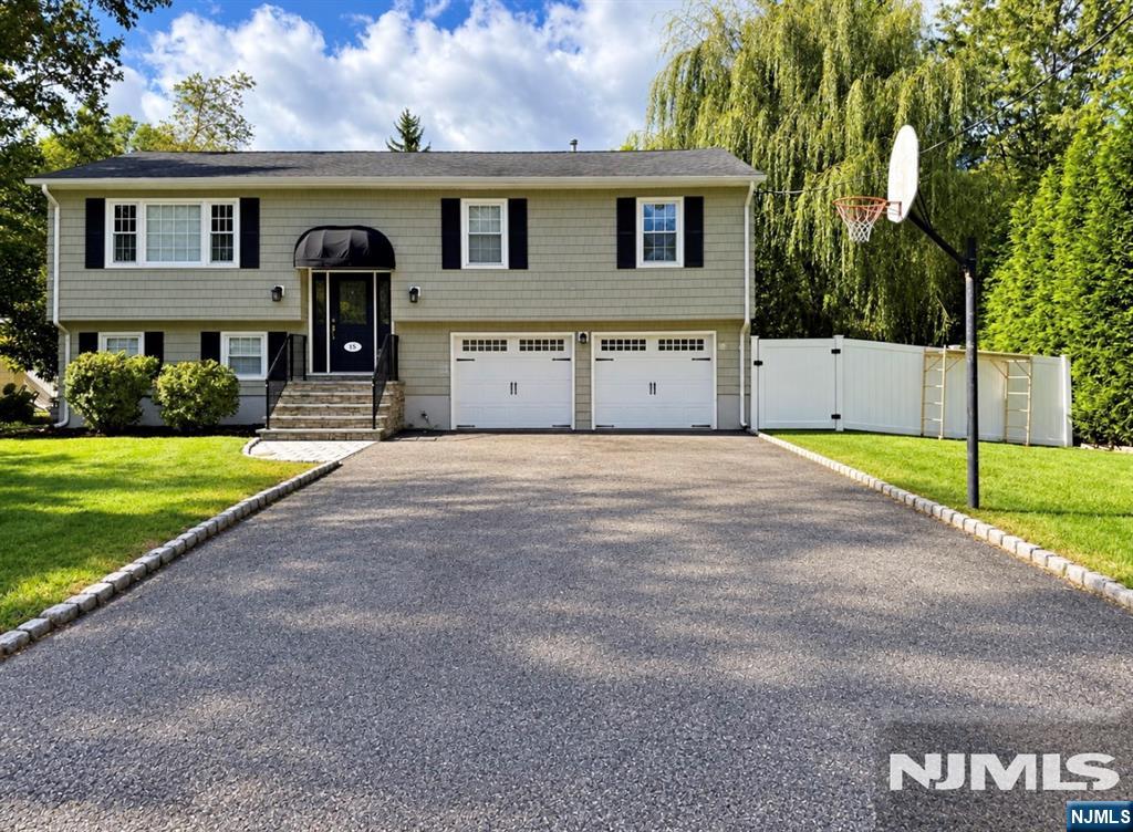 Photo 1 of Single family home for sale at 15 Hazel St, Lincoln Park Borough, NJ 07035 | MLS# 26038138 | Listing updated on 2026-10-07