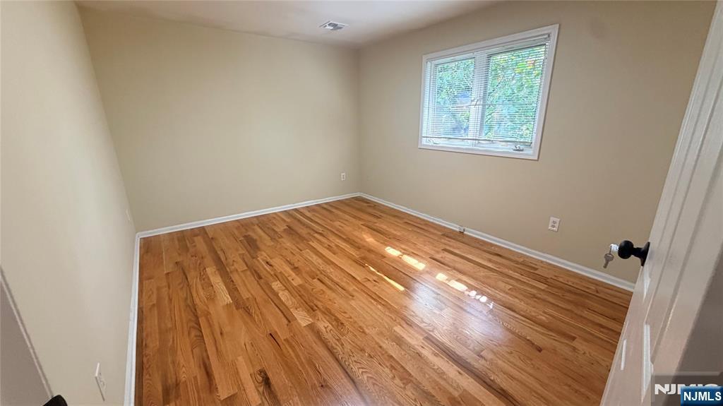 47 Cleveland Street 2ND FLR - Photo 5
