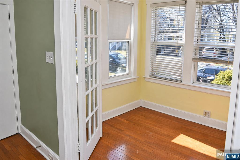 224 Ward Place 1 - Photo 4