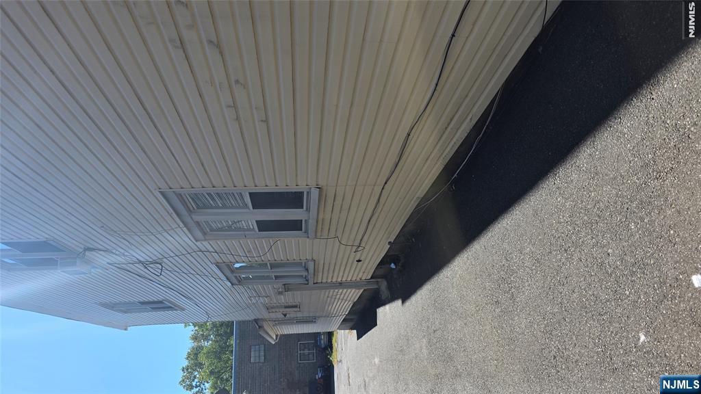 304 Westfield Avenue - Photo 2