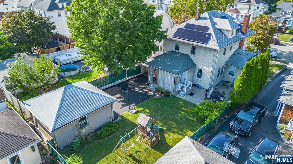 133 Luddington Avenue - Photo 3