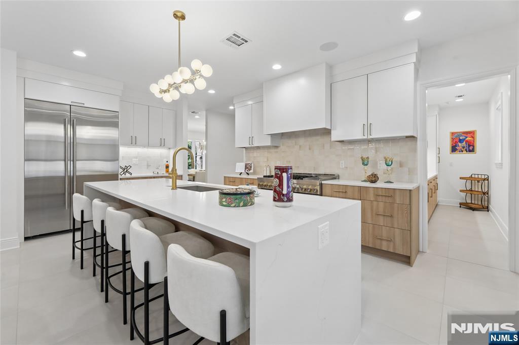 337 Franklin Street — photo 16