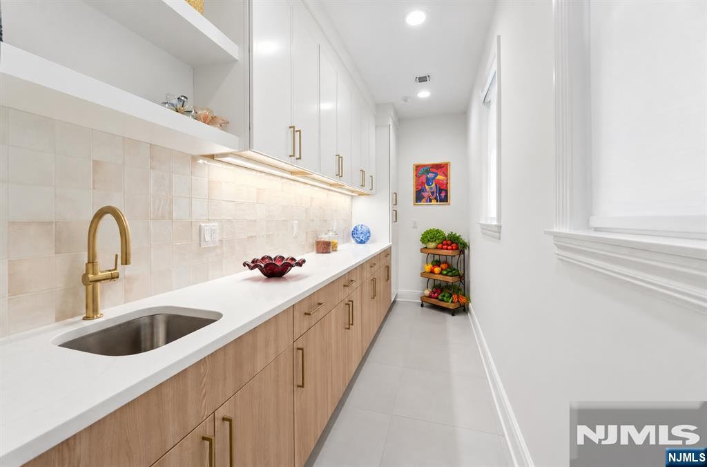 337 Franklin Street — photo 19
