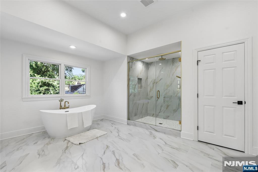 337 Franklin Street — photo 28