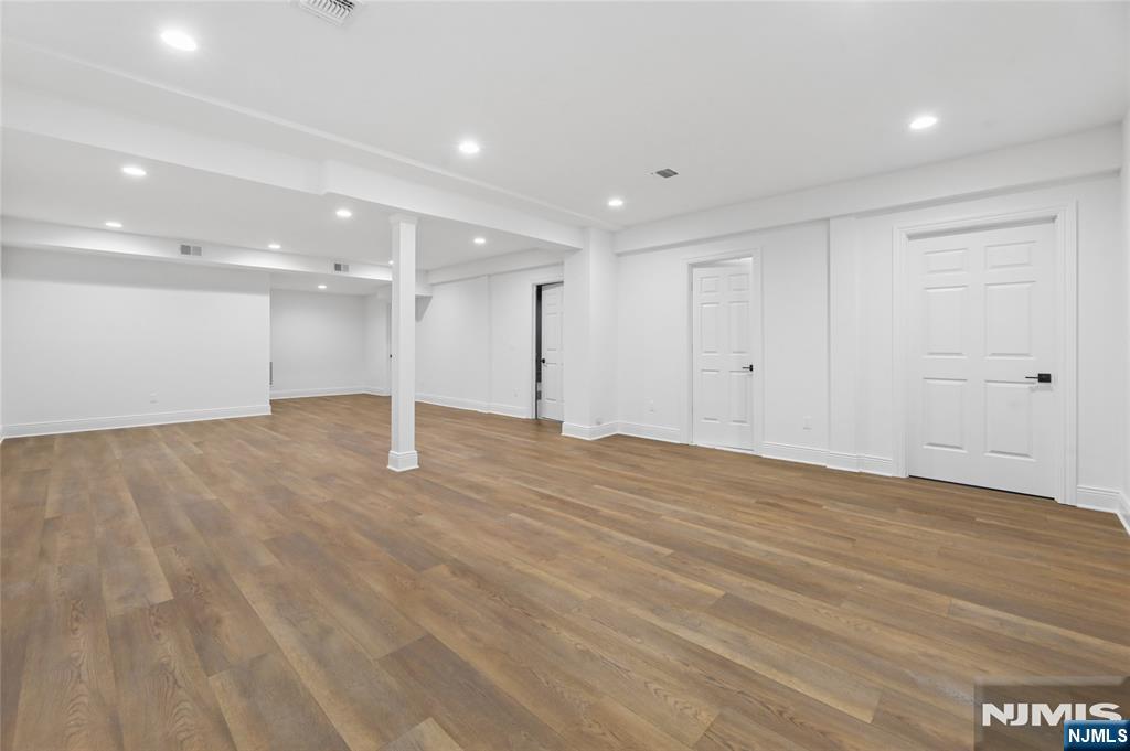 337 Franklin Street — photo 40