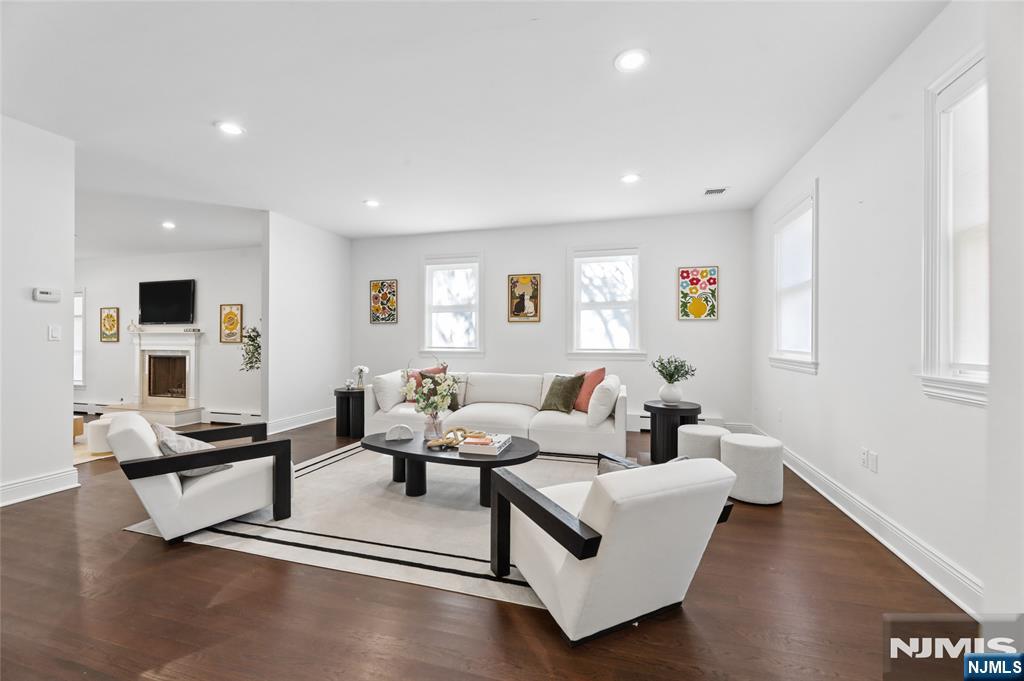 337 Franklin Street - Photo 5