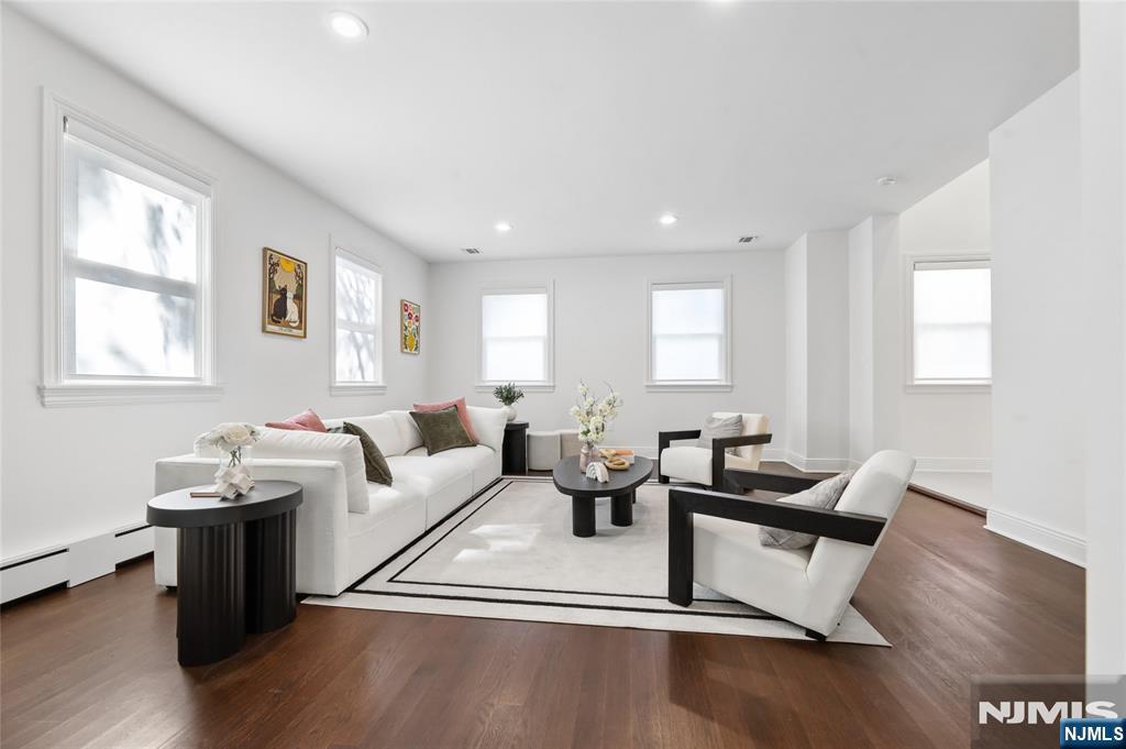 337 Franklin Street — photo 6