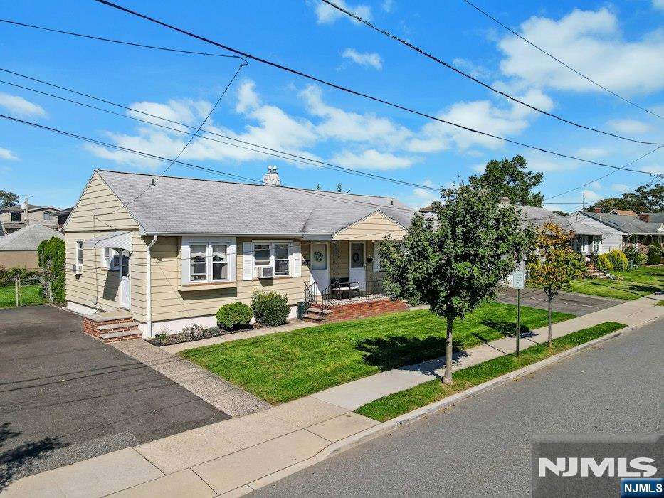 35 Grant Street - Photo 2