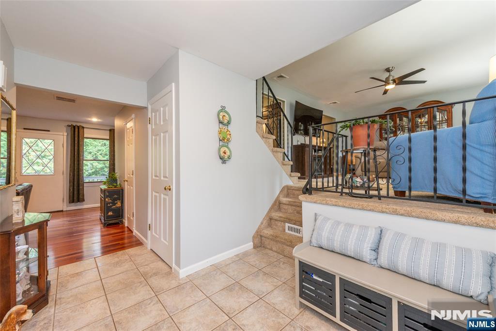 Photo 3 of Single family home for sale at 195 Vreeland Rd, West Milford, NJ 07480 | MLS# 26038175 | Listing updated on 2026-10-07