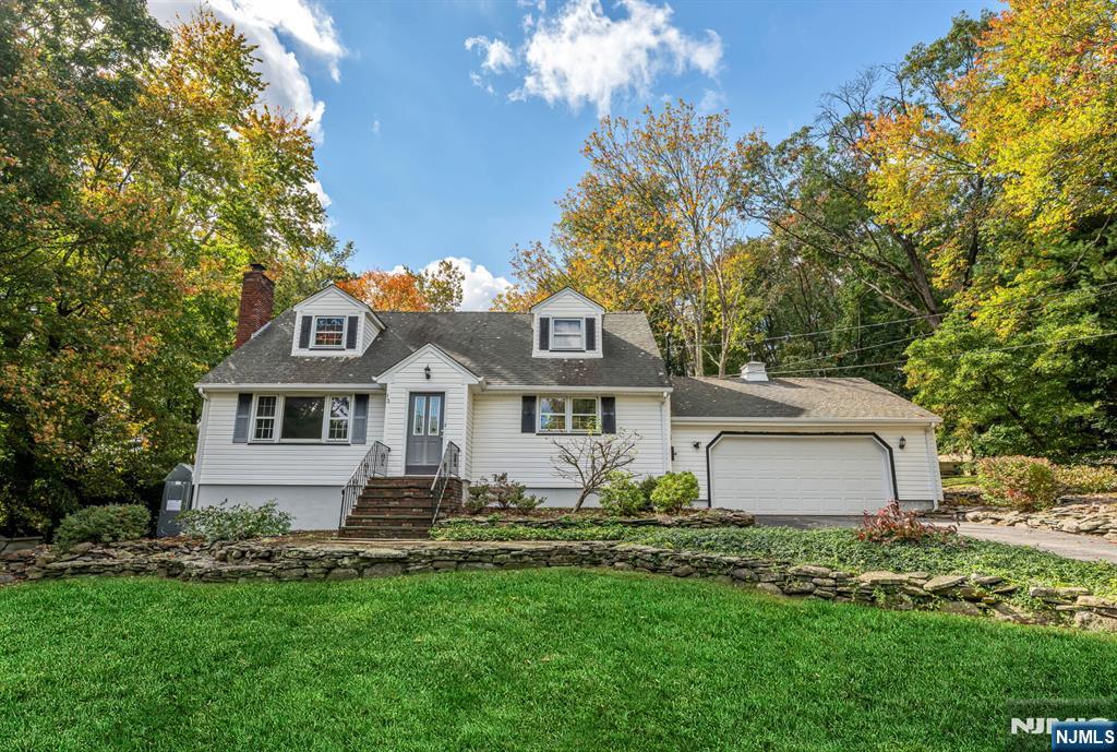 13 Holiday Lane - Photo 1