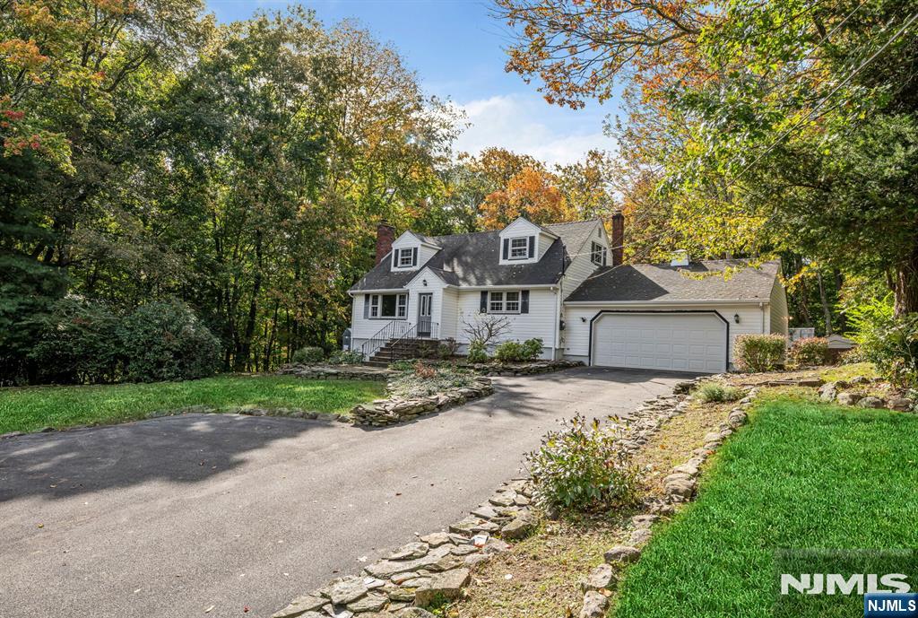 Photo 3 of Single family home for sale at 13 Holiday Ln, West Milford, NJ 07480 | MLS# 26038177 | Listing updated on 2026-10-08