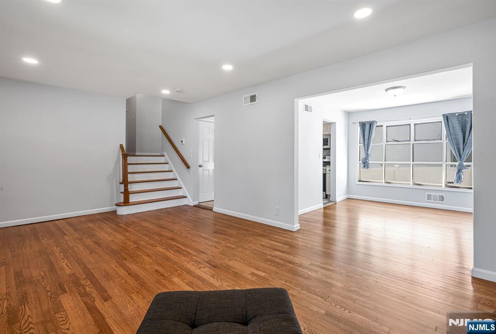 858 Barbara Drive - Photo 5