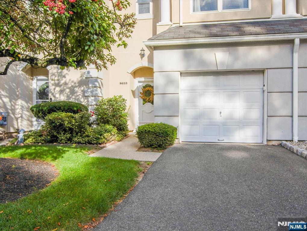 8613 Brittany Drive - Photo 3