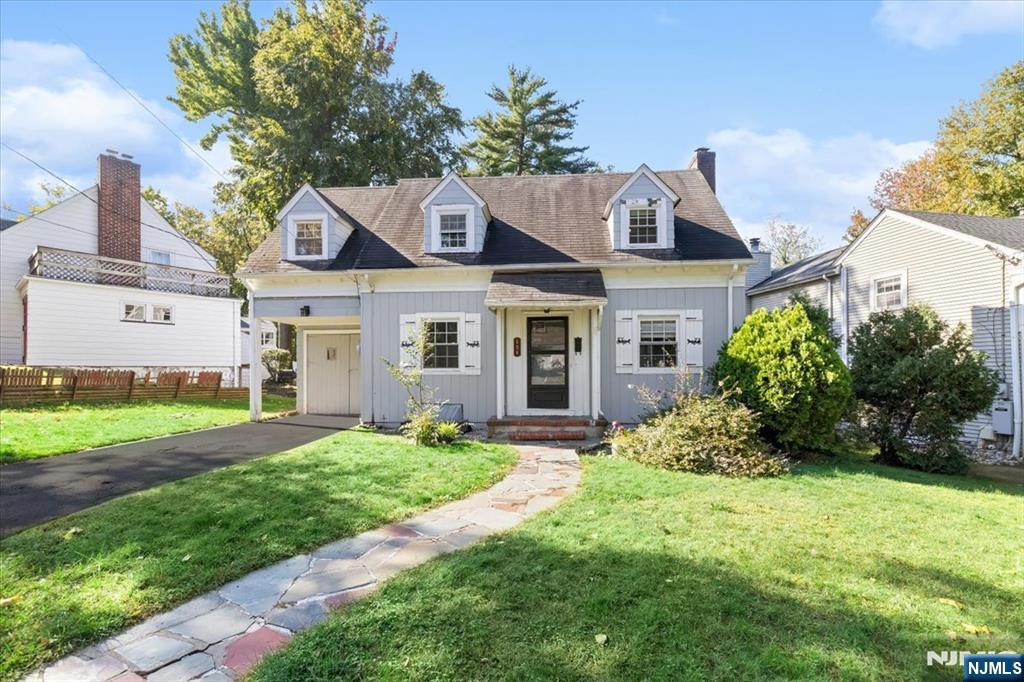 694 Northumberland Road - Photo 1