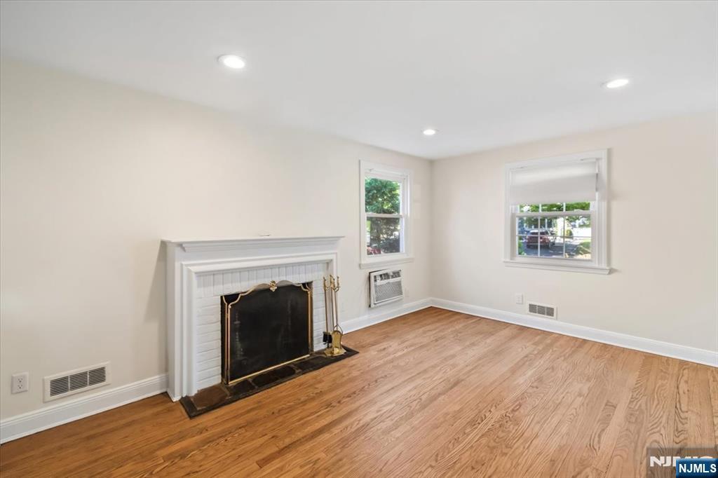 694 Northumberland Road - Photo 4