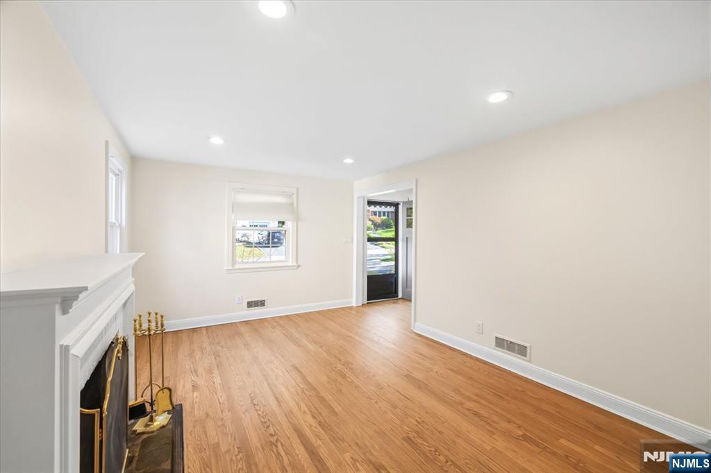 694 Northumberland Road - Photo 5