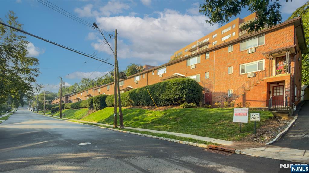 37 Espy Road 6B - Photo 3