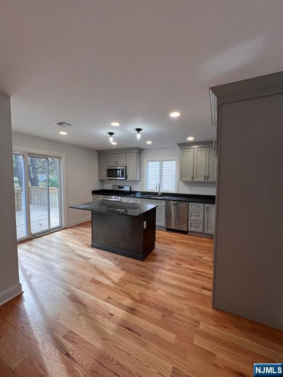 374 A Semel Avenue - Photo 4
