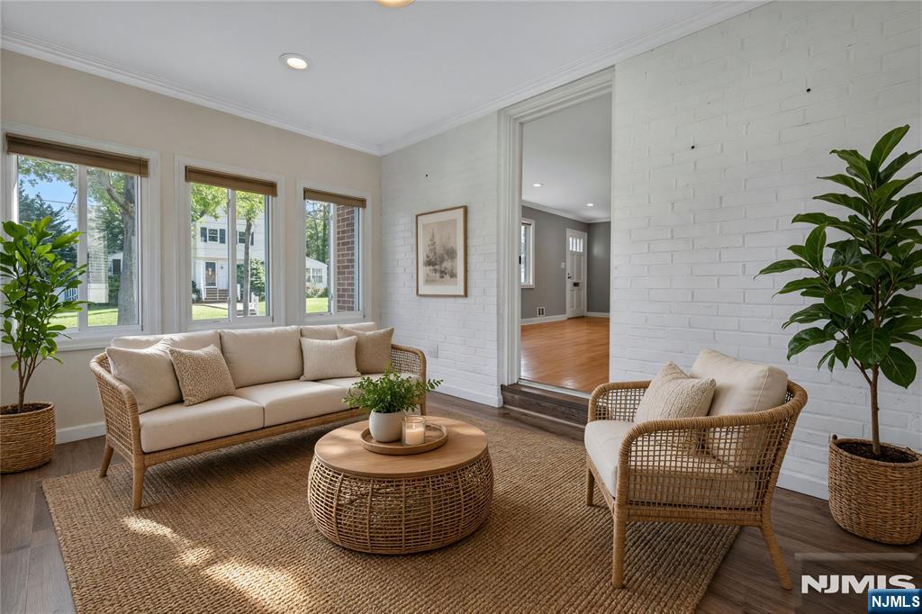 430 Bender Avenue - Photo 4