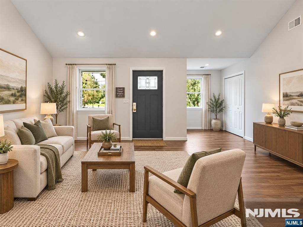 83 Sagamore Avenue - Photo 3