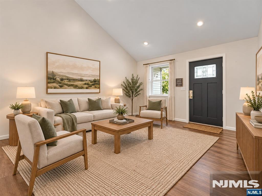 83 Sagamore Avenue - Photo 4