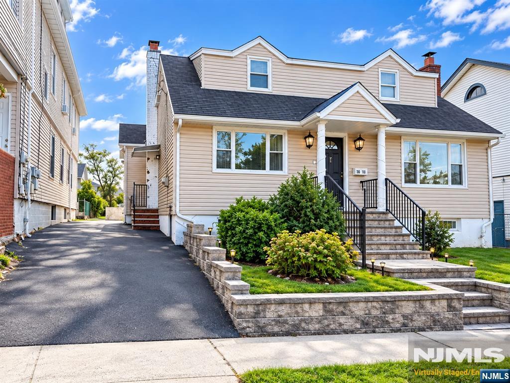 112-114 Dundee Avenue - Photo 1