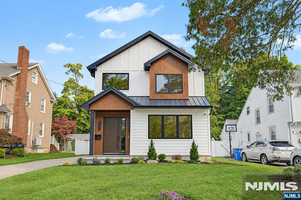 12 Spruce Street - Photo 1