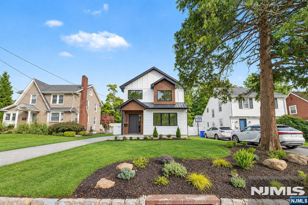 12 Spruce Street - Photo 3