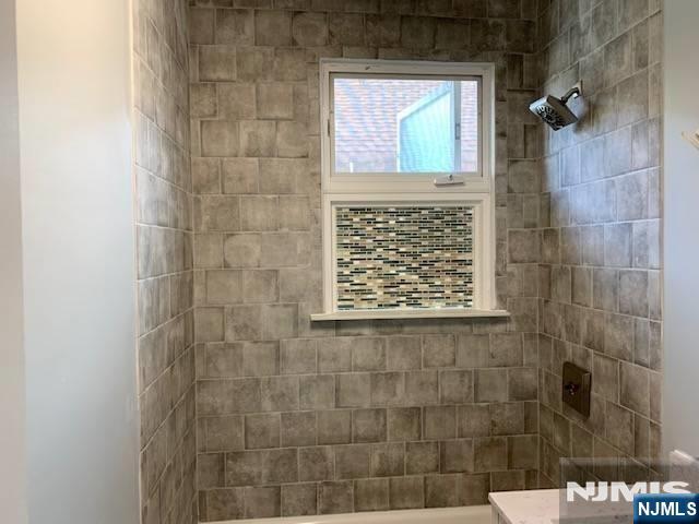 19 4th Street 1R - Photo 3