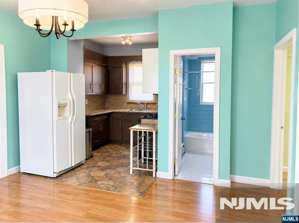400 Madeline Avenue - Photo 3
