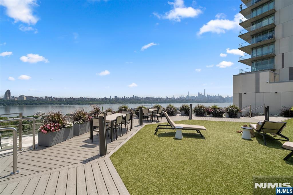 320 Adolphus Avenue 1106 - Photo 1