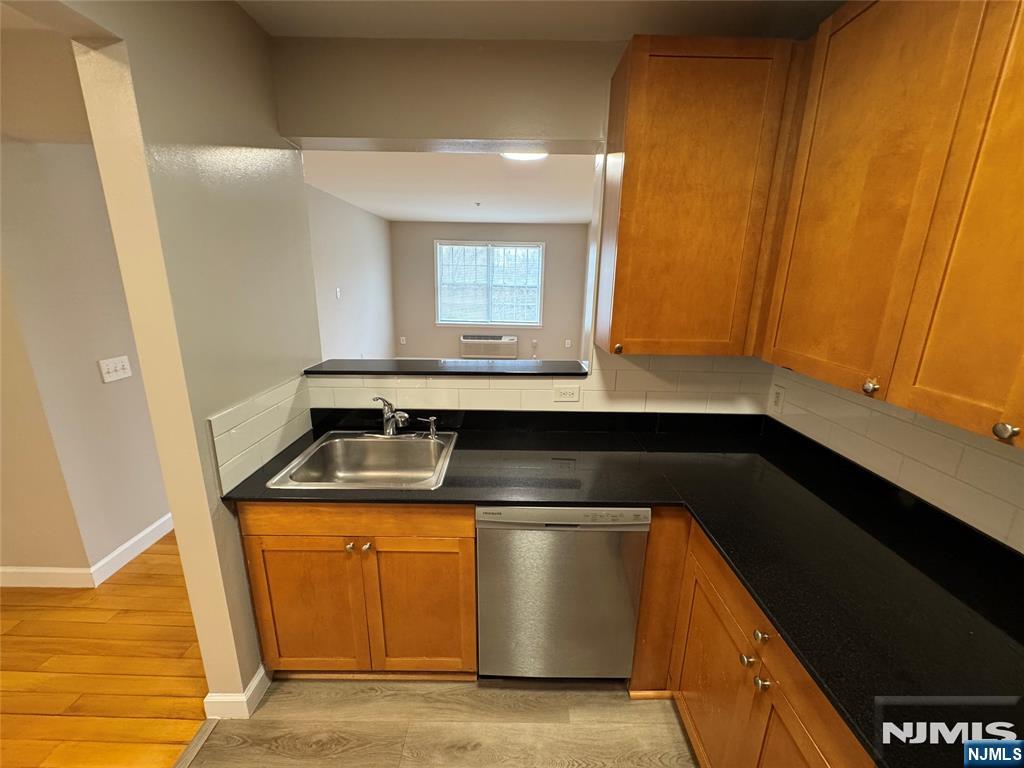 333 Willow Street 202 - Photo 5