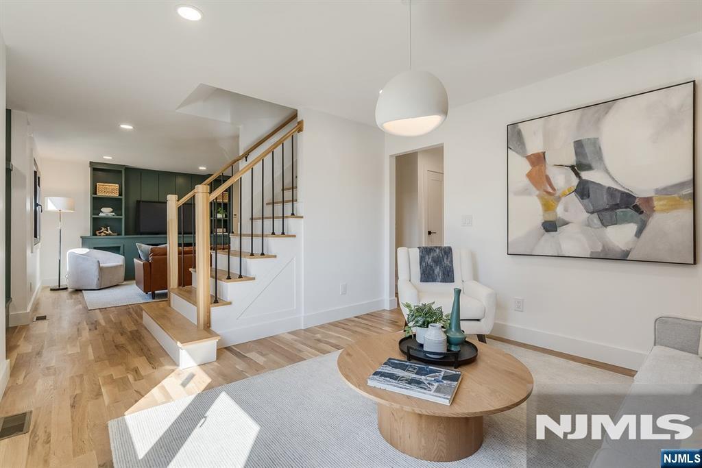 17-19 Berdan Avenue - Photo 4
