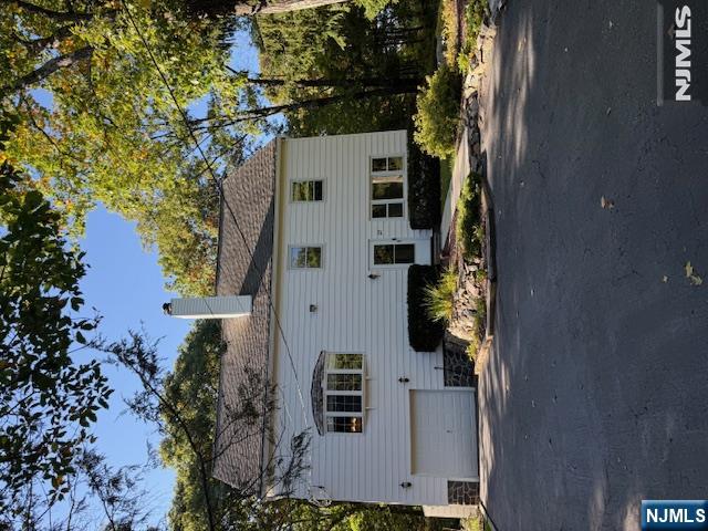 27 Hewitt Road - Photo 2
