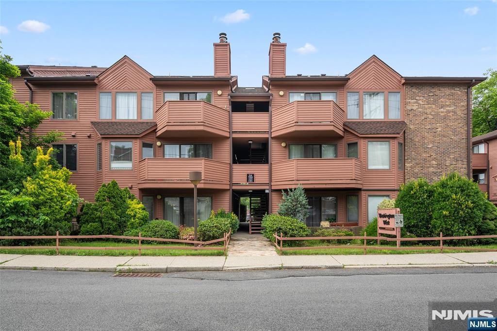 216A Washington Avenue - Photo 1