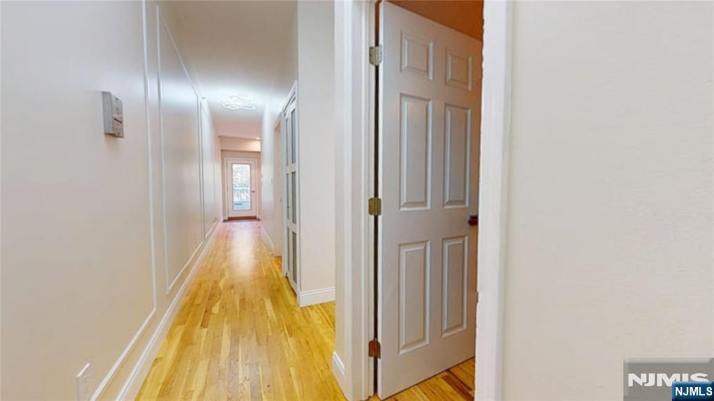 673 Bergen Avenue 204 - Photo 3