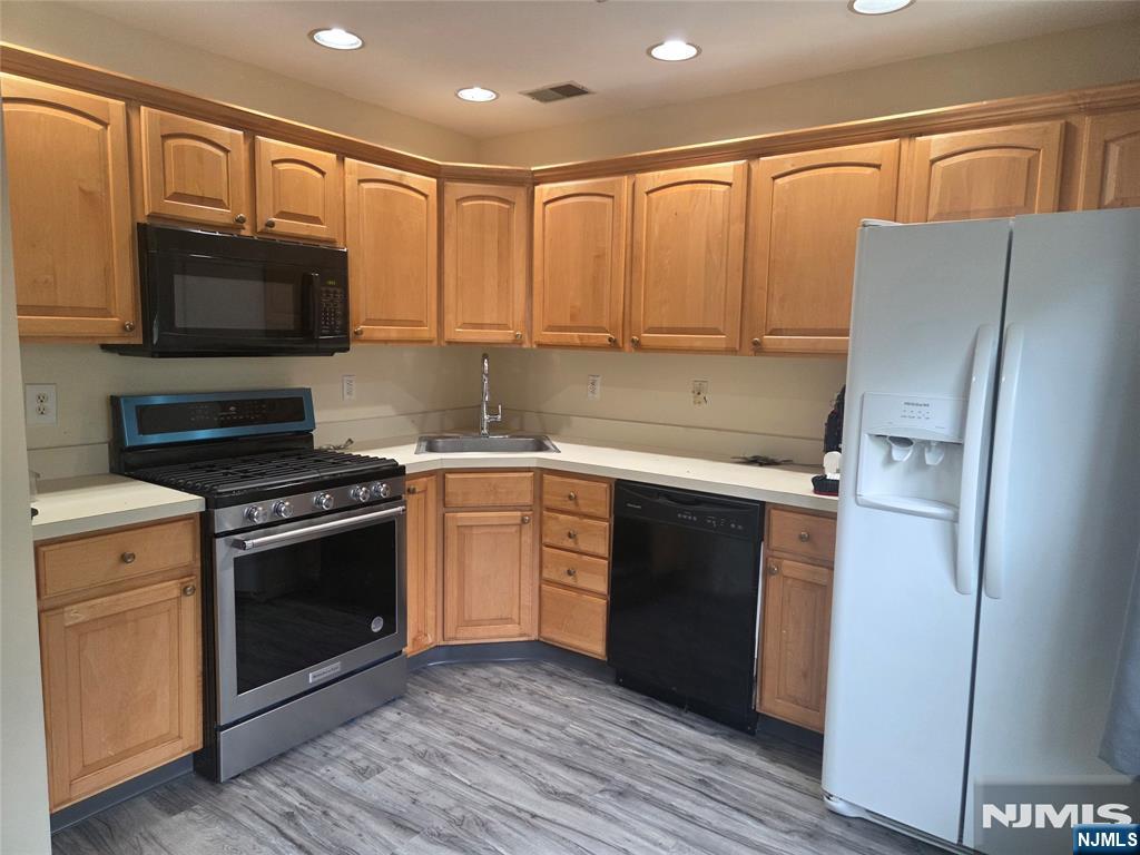 2324 Oliver Court - Photo 2