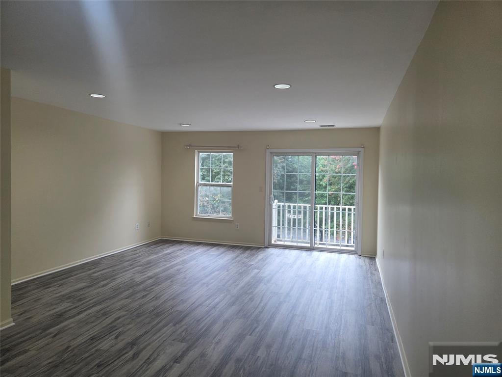 2324 Oliver Court - Photo 5