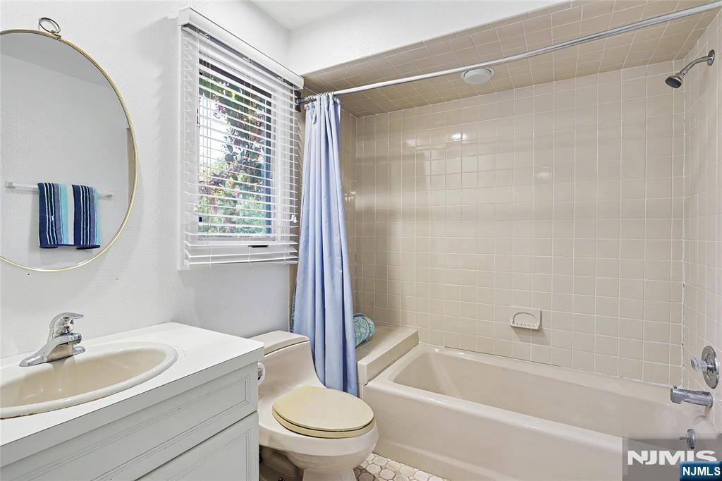 9 Cameron Road — photo 35