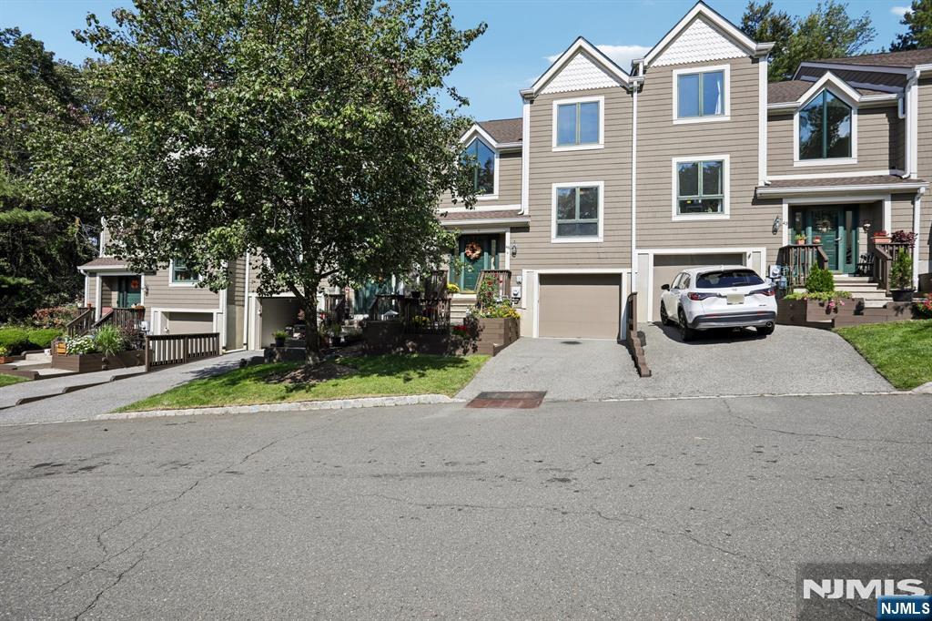 45 Mill Pond Road - Photo 1
