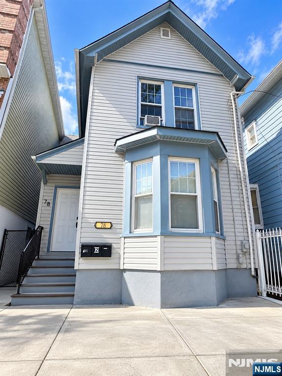 78 Wakeman Avenue - Photo 1