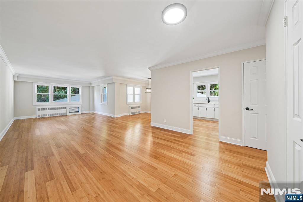 415 Claremont Avenue 1G - Photo 3