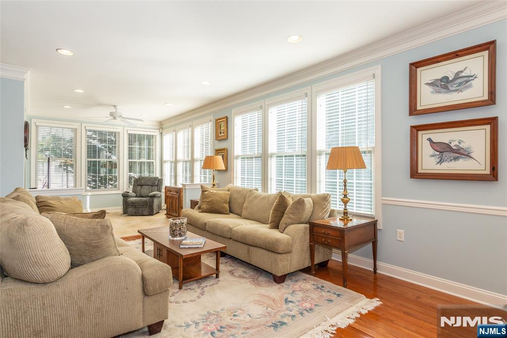 59 Quarry Drive 4206 - Photo 2
