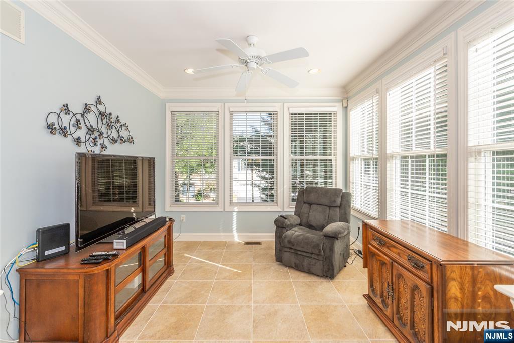 59 Quarry Drive 4206 - Photo 3