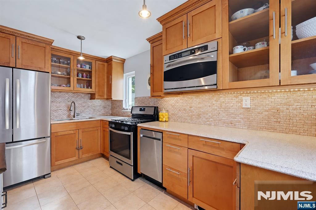 95 Maple Street - Photo 3