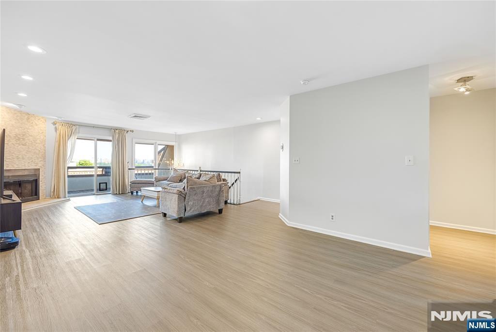300 Gorge - Photo 2