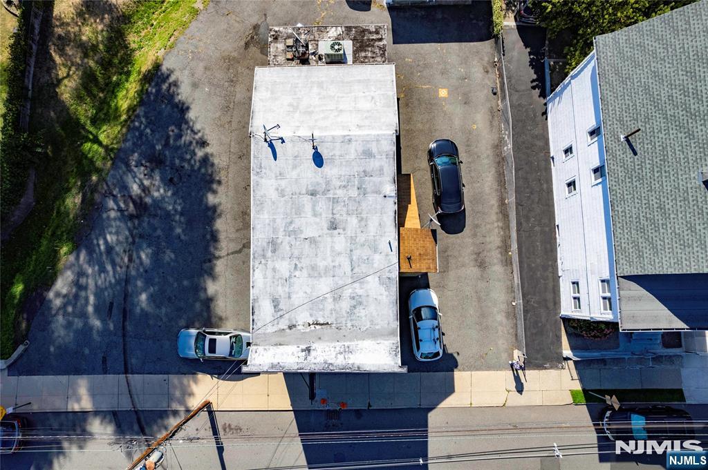 142 - 146 Division Avenue - Photo 3