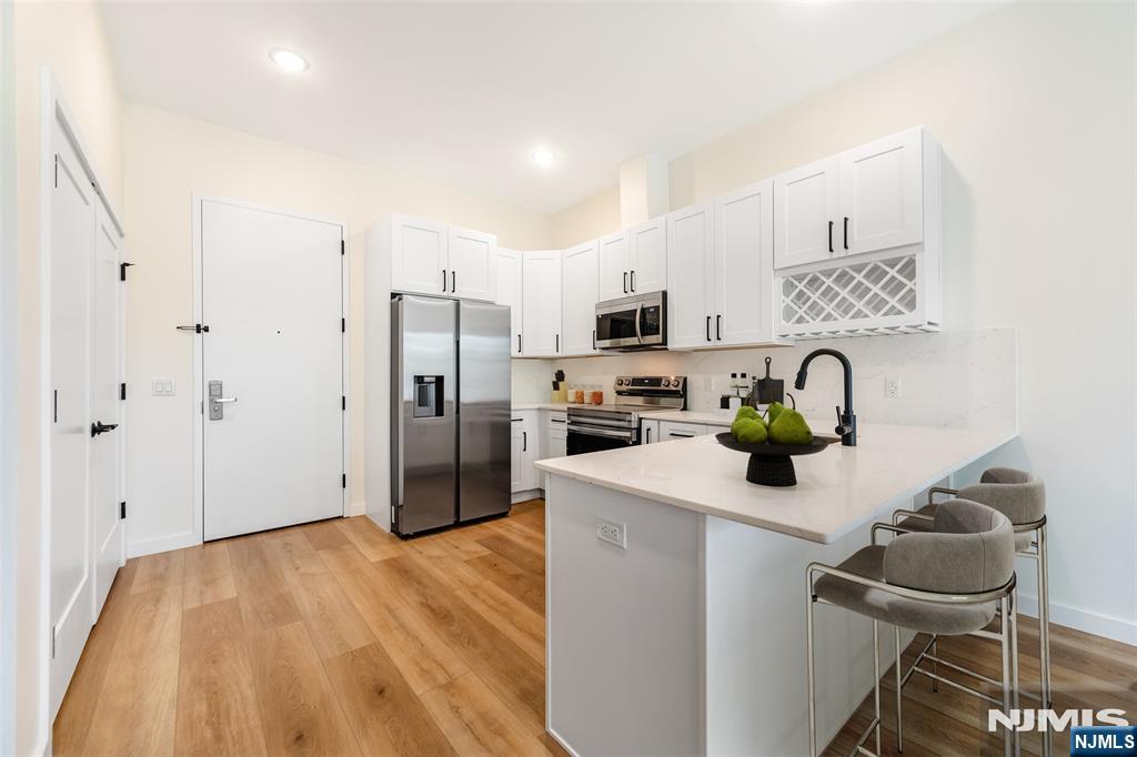 51 Queen Anne Road 302 - Photo 1
