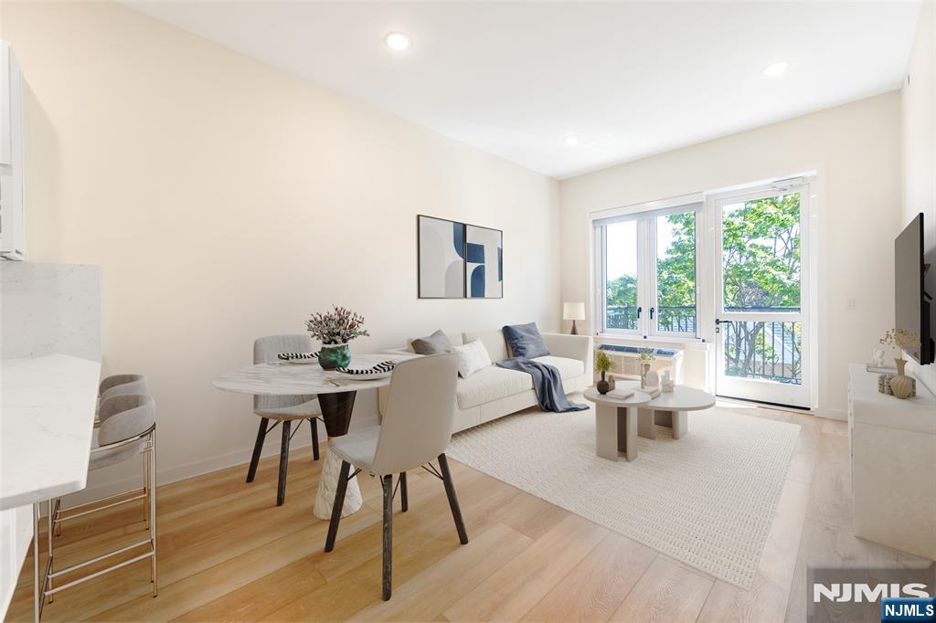 51 Queen Anne Road 302 - Photo 4
